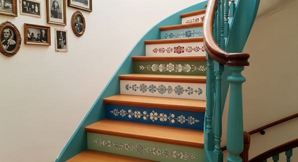 Relooker un escalier avec une touche vintage : idées créatives